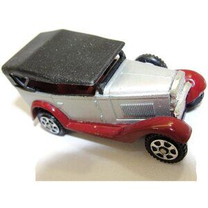 Vintage 1974 Tomica Datsun No. 60 Diecast Toy Car 1/49 Scale Made In Japan